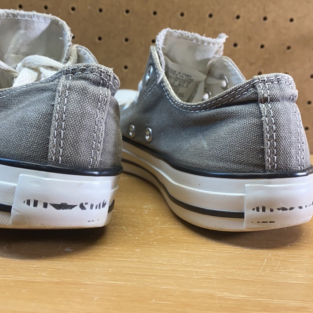Converse Chuck Taylor All Star Low Size 6 Women’s Sneakers - Picture 5 of 12